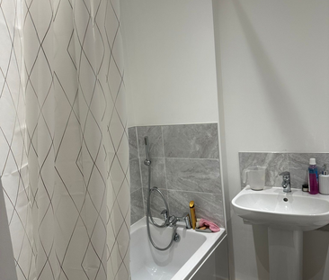 1 bedroom in a house share to rent - Photo 6