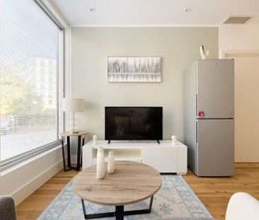 1 bedroom ground floor flat to rent - Photo 1