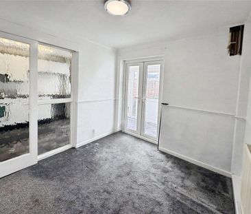 2 bedroom semi-detached house to rent - Photo 3