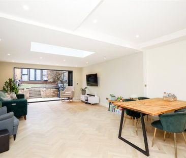 3 bedroom terraced house to rent - Photo 2