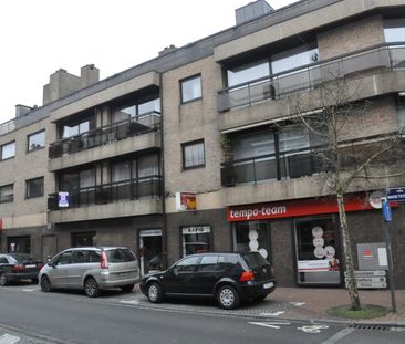 Verzorgd appartement in het centrum van Izegem - twee slaapkamers. - Photo 4