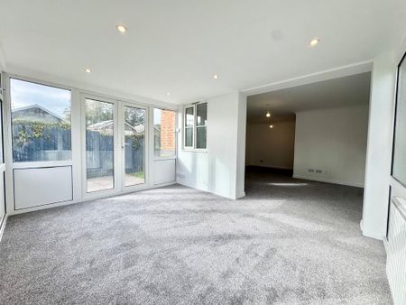 3 bedroom semi-detached house to rent - Photo 3