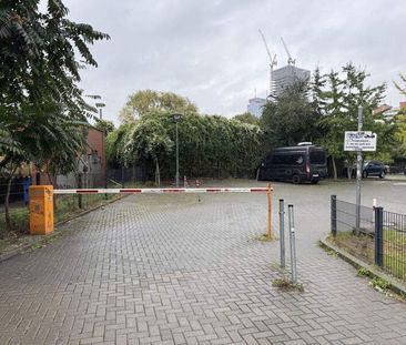PKW Parkplatz / Aussenstellplatz Hackescher Markt - Photo 1