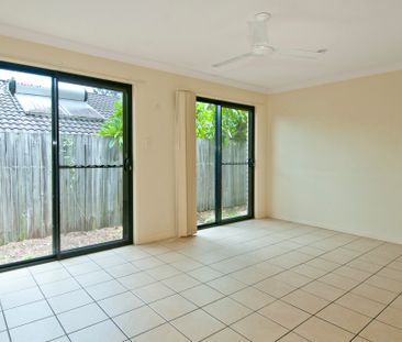 15 Mountain View Crescent,MOUNT WARREN PARK - Photo 2