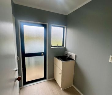 Fully Fenced & Pet Friendly - Photo 4