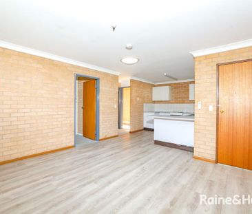 2 BEDROOM UNIT CLOSE TO TOWN- Available Now!!! - Photo 4
