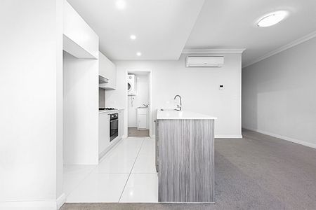 2 Bedroom ultra modern apartment with Aircons - Photo 4