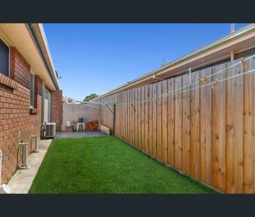 1/34 Dudley Parade, St Leonards, Vic 3223 - Photo 1