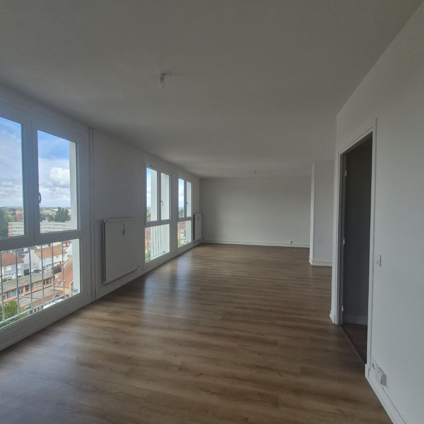 Location Appartement 4 pièces 108m² ST OMER 62500 - Photo 1
