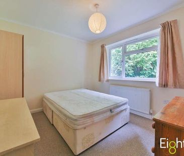 Ashurst Road, Brighton, BN2 - Photo 2