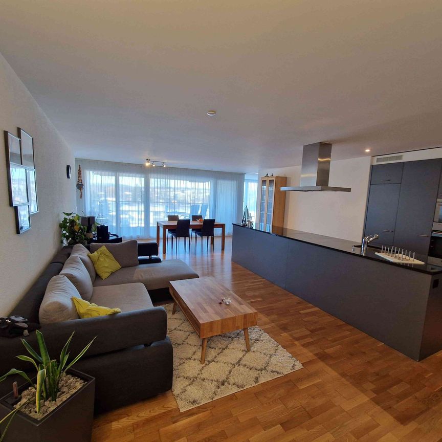 3.5 Zimmer, 101 m², 4. Stock - Photo 1