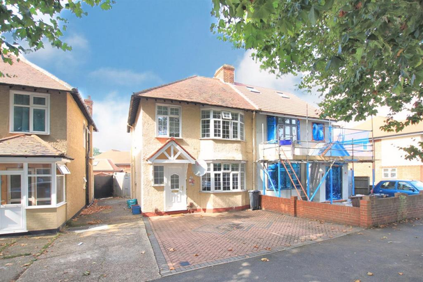 3 bedroom semi-detached house to rent - Photo 1