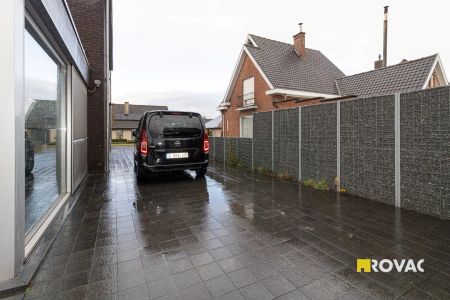 Recent gerenoveerde en rustig gelegen halfopen woning met tuin en garage - VRIJ VANAF 01/03/2026 - Photo 3