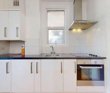 Westwell Road, Streatham Common, SW16 - Photo 5