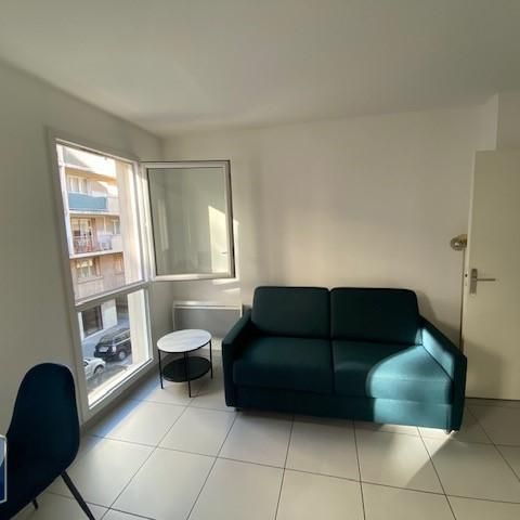 Location Appartement 1 pièce MARSEILLE 5ème - Photo 1