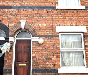 2 bedroom terraced house to rent - Photo 1