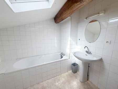 Location Appartement 2 pièces 40m² AGEN 47000 - Photo 2