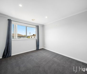 Modern 3 Bedroom Ensuite Townhouse - Photo 4