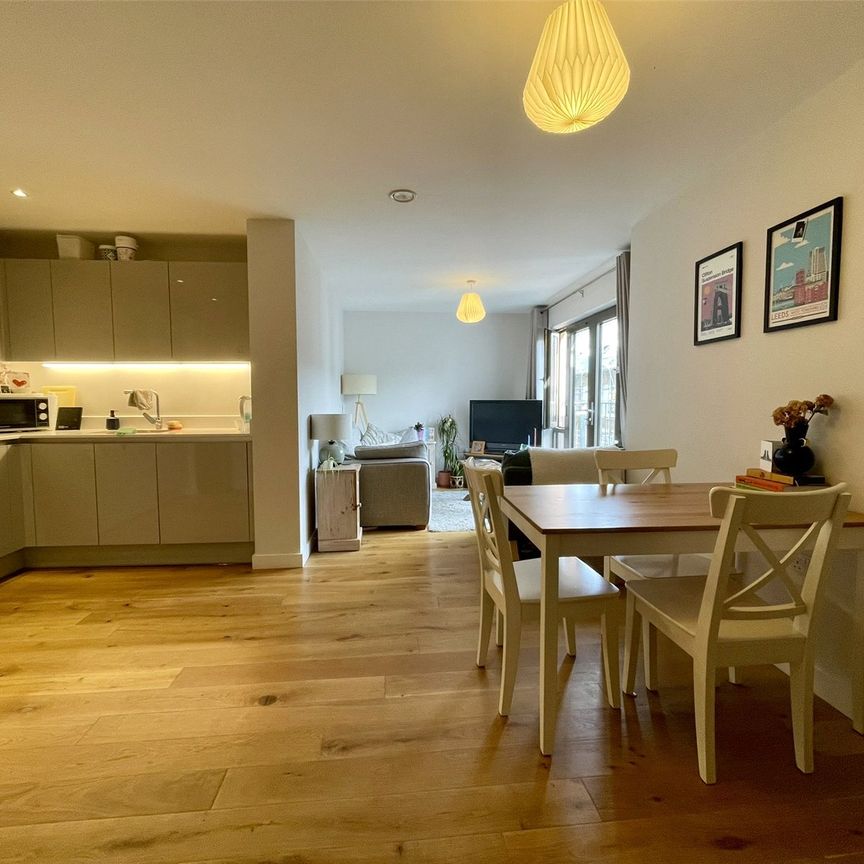 2 Bedroom - Photo 1