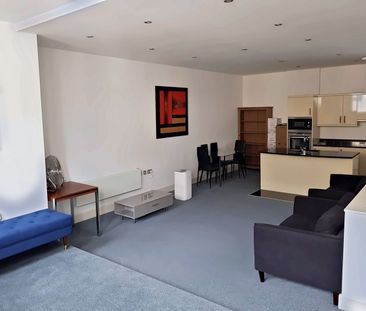 2 Bed Penthouse, The Axis, NG1 - Photo 3