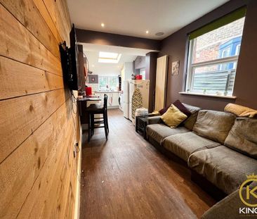 5 bedroom terraced house to rent - Photo 1