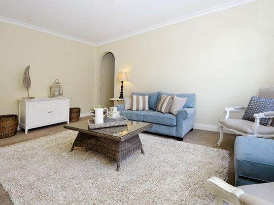 Two Bedroom Apartment & Separate Study - Photo 1