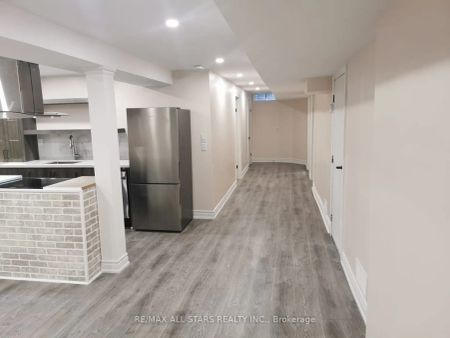 48 Fencerow Drive #Bsmnt - Photo 4