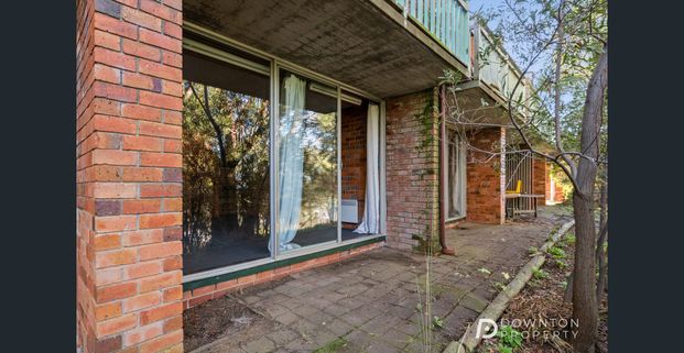 Bedsit in Ideal Location - Photo 1