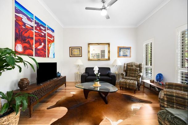 7 Lowe Court, Maudsland QLD 4210 - House For Rent | Domain - Photo 1