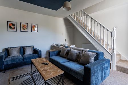 Eglinton Street - Photo 3