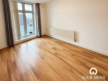 2 bedroom flat to rent - Photo 2