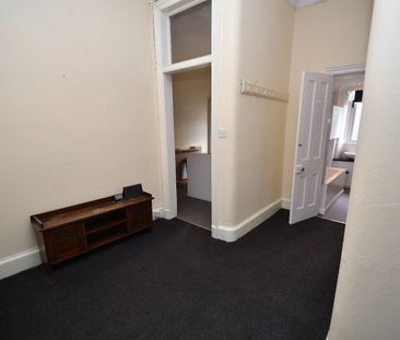 2 bed flat to rent in Whitefield Road, Glasgow, G51 - Photo 1