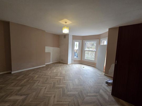 Oakfield Road, Croydon CR0, London - Photo 1