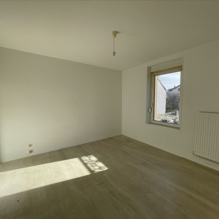 Location Appartement 2 pièces 46m² - Photo 4