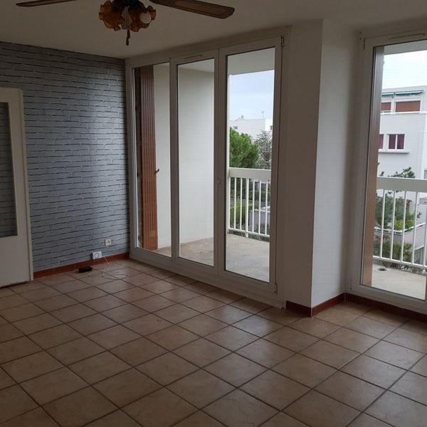 Location Appartement 3 pièces 61m² MARIGNANE 13700 - Photo 1