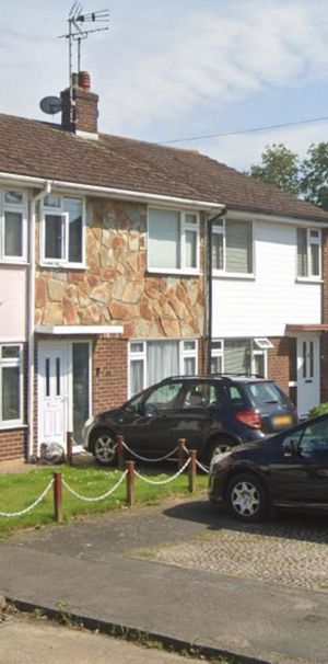 3 bedroom terraced house to rent - Photo 2