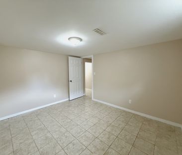 For Lease - 220 Ellington Drive Unit# Bsmt, Toronto, Ontario - Photo 2