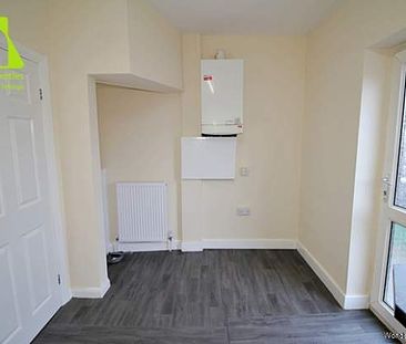 3 bedroom property to rent in Bolton - Photo 5