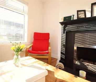 4 Ward Avenue, Warren Gardens, Lisburn, BT28 1EF - Photo 2