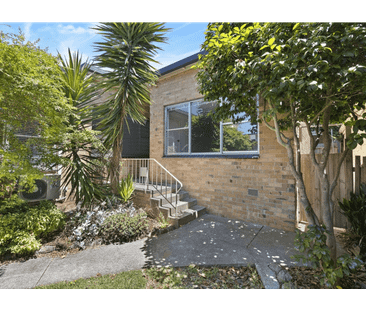 Fantastic two bedroom unit boasts space and comfort with plenty of ... - Photo 4