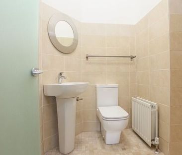 Apt 4, 31 Wellington Park, Belfast BT9 6DP - Photo 4