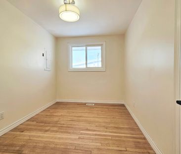 For Lease - 38 Sherry Lane Unit# A, South of Baseline to Knoxdale, ... - Photo 5