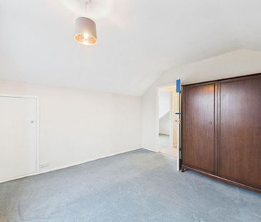 4 bedroom detached house to rent - Photo 6