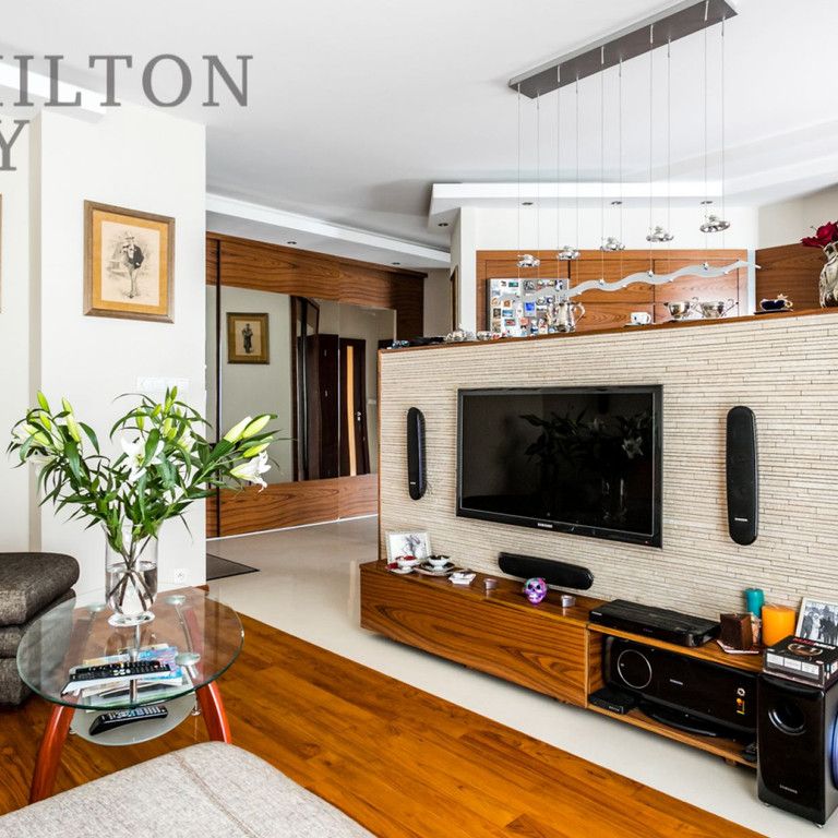 Warszawa, Wilanów, Sarmacka - Photo 1