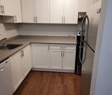 DO NOT PAY TILL MAR; 2 bedroom with storage near Lougheed Mall - Photo 2