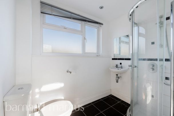 Tattenham Way - Photo 1