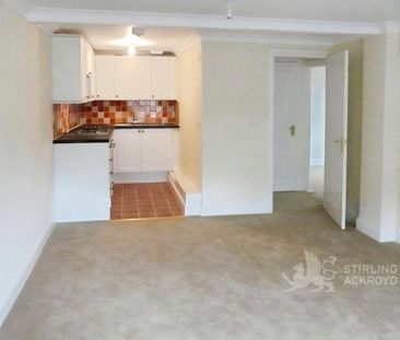 2 bedroom maisonette to rent - Photo 5