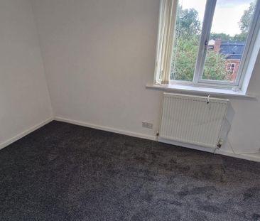 2 bedroom semi-detached house to rent - Photo 2