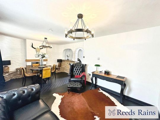 2 bedroom end of terrace house to rent - Photo 1