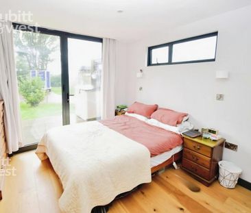 2 bedroom detached bungalow to rent - Photo 1